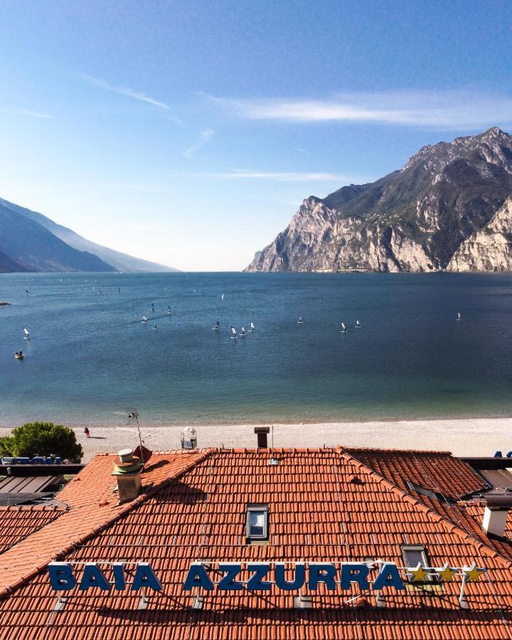 Hotel Baia Azzurra - Lake Front Torbole Sul Garda Exterior photo