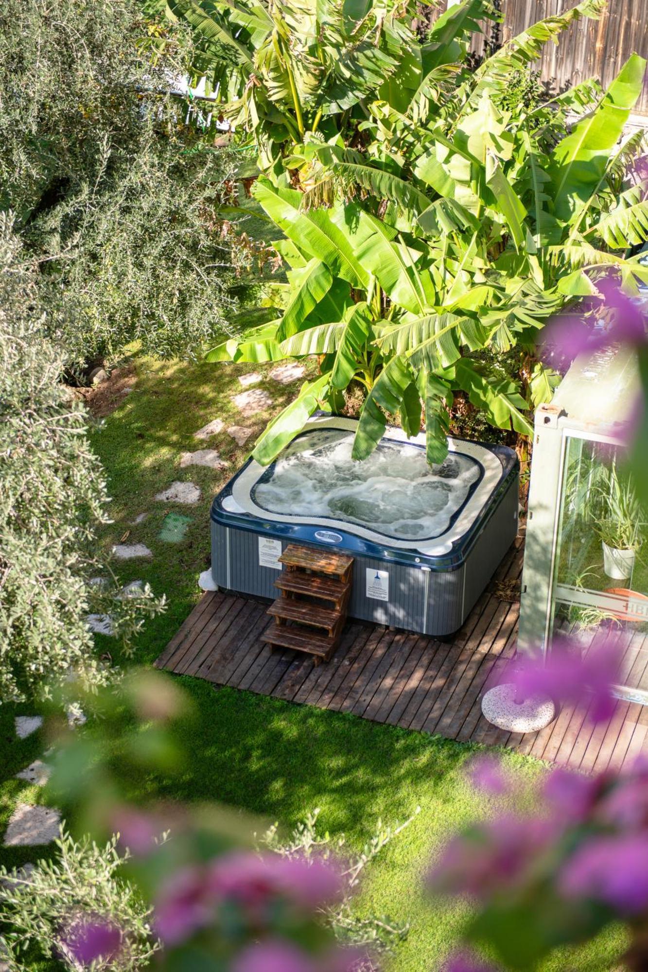 Hotel Baia Azzurra - Lake Front Torbole Sul Garda Exterior photo
